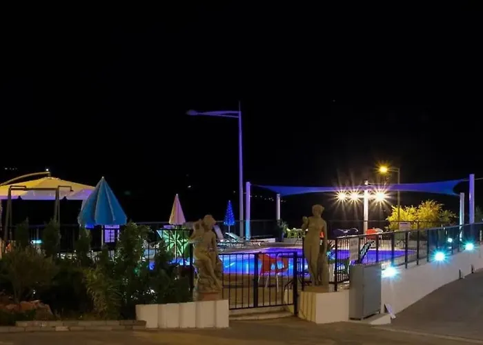 Panoramic Holidays - Premium 9 Lägenhet Pégeia